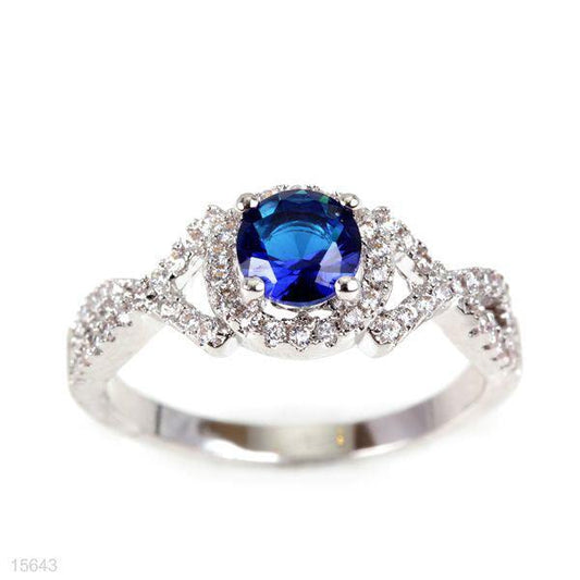 CROSSOVER ORNATE SOLITAIRE RING - Elite Cosmetics