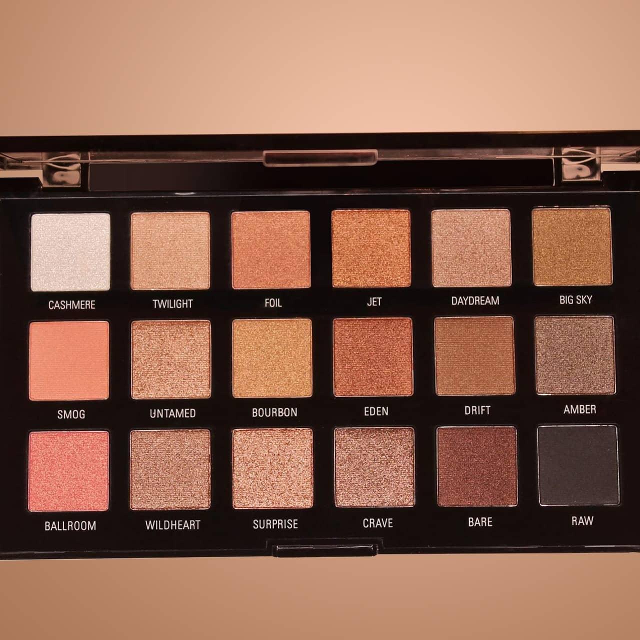 Rivaj UK HD Flawless Shadow Palette 18 in 1- Achieve Perfect Eye Looks - Elite Cosmetics