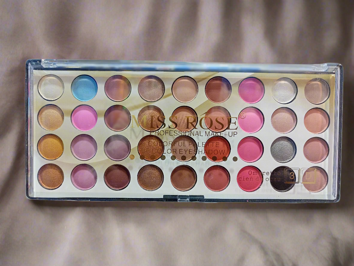 Miss Rose Eyeshadow Palette